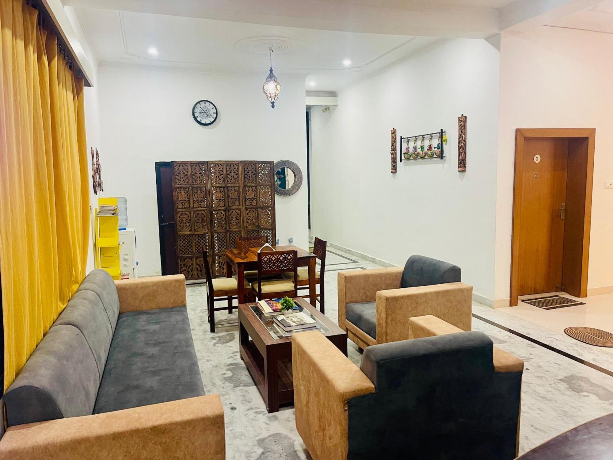 La Curcuma Luxury Homestay Khajuraho Exterior photo