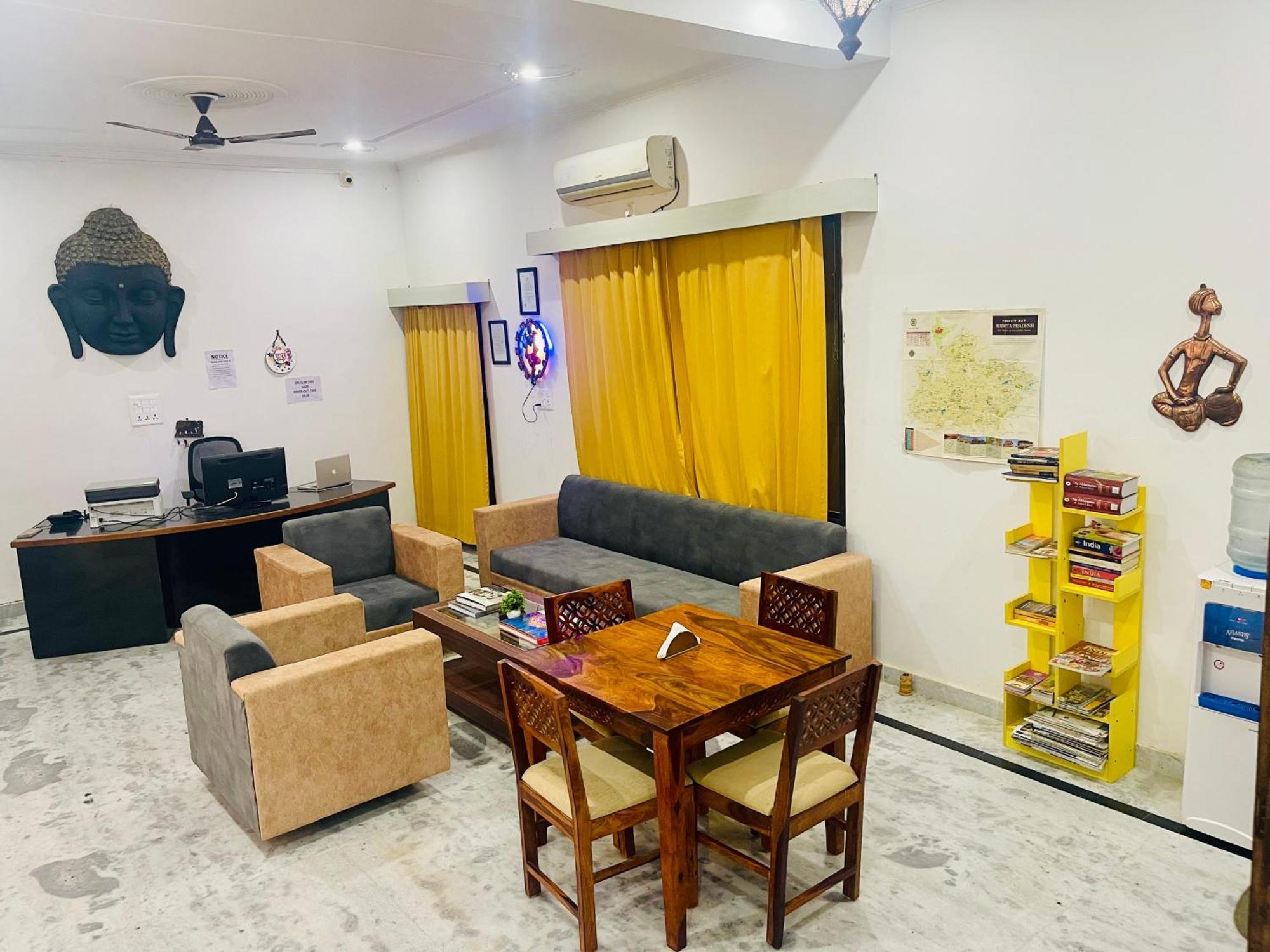 La Curcuma Luxury Homestay Khajuraho Exterior photo